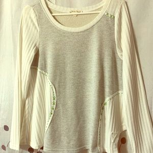 Women’s Hem & Thread top